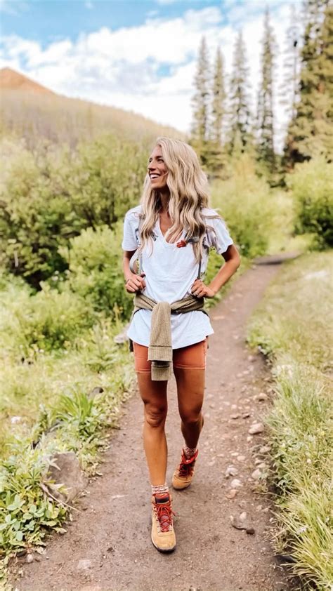Hike in Style: Functional & Photo-Ready Summer Outfit Ideas